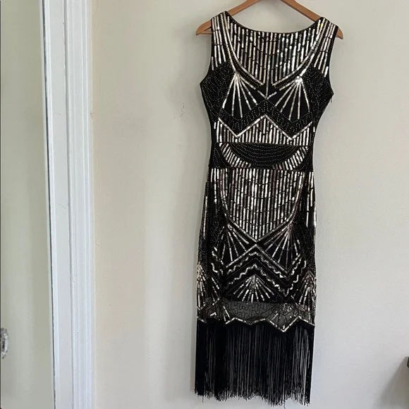 Unique Vintage Black and Gold Art Deco Flapper Dress Size S/4